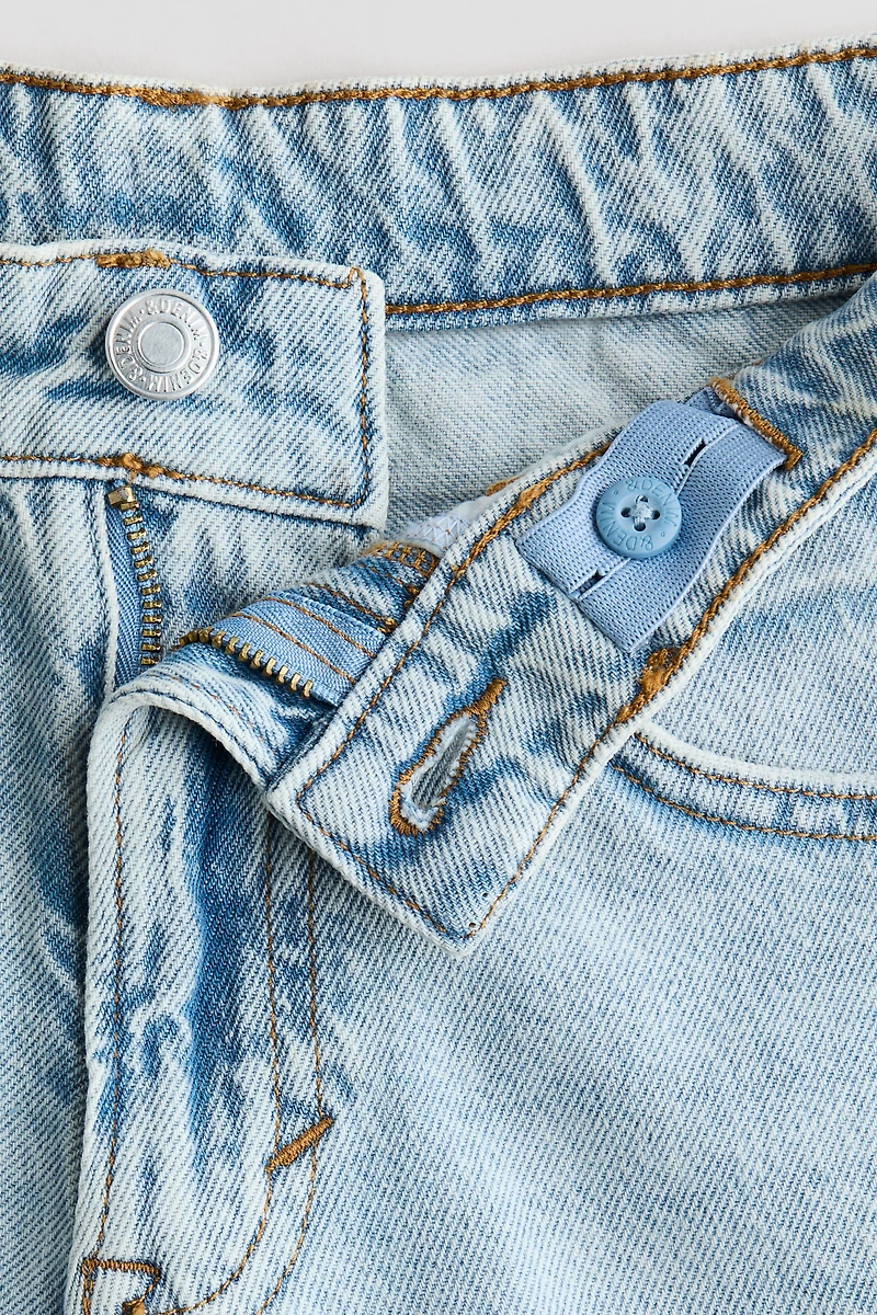 Loose Fit Jeans