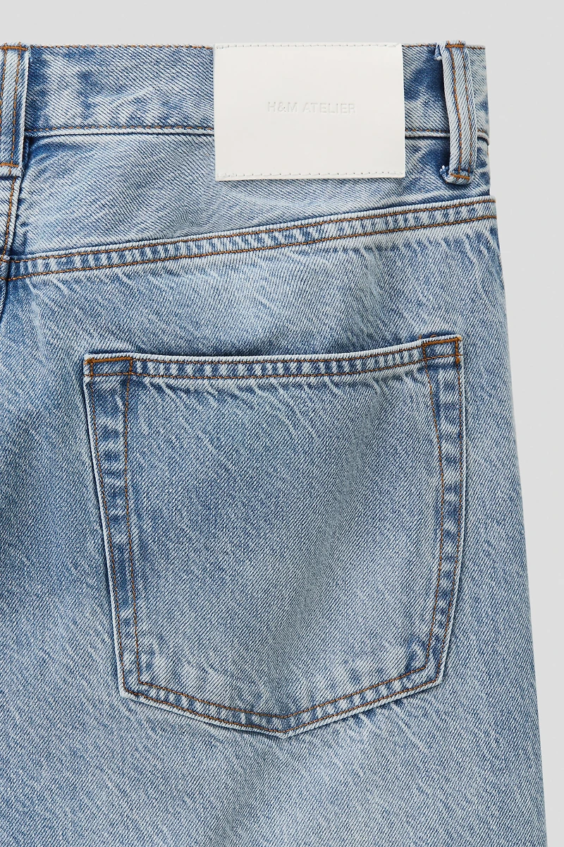 Jean détendu à jambes semi évasées