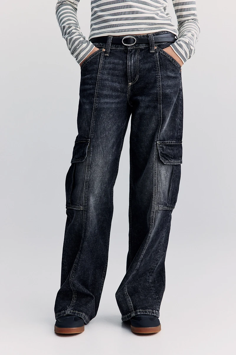 Wide Leg Cargo Jeans