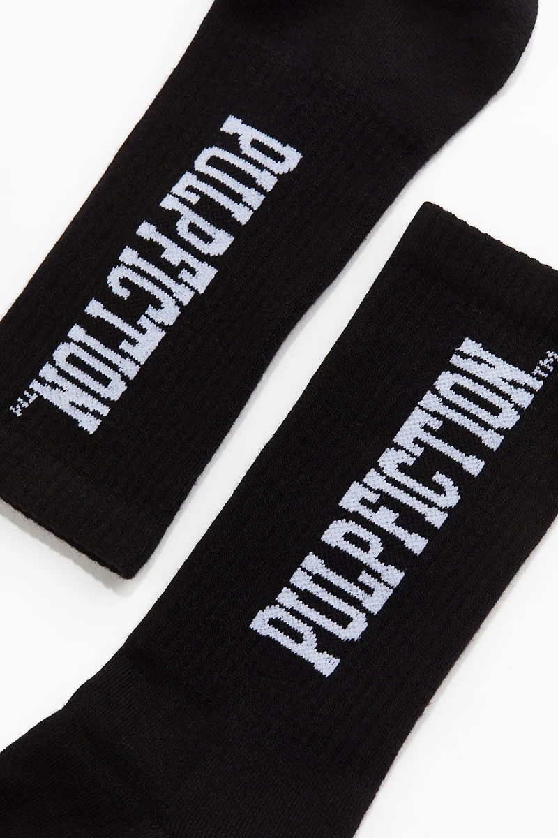 Motif-detail Socks