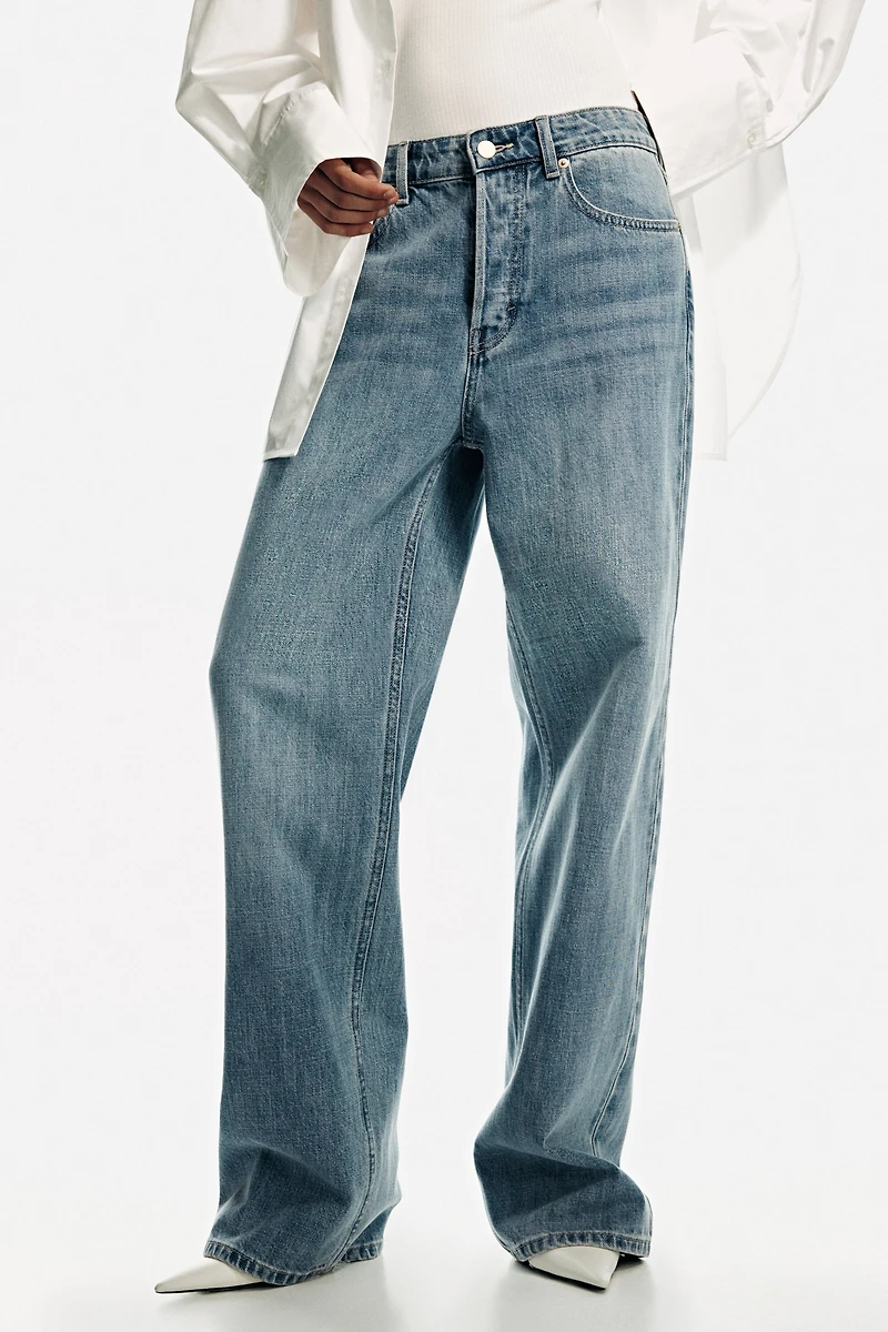 Wide-Leg Regular Waist Jeans