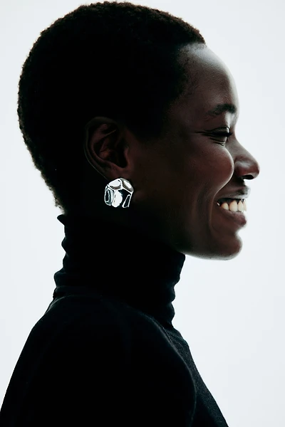 Boucles d'oreilles anguleuses sur tige