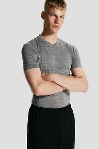 Muscle-Fit Sports Shirt with DryMove™