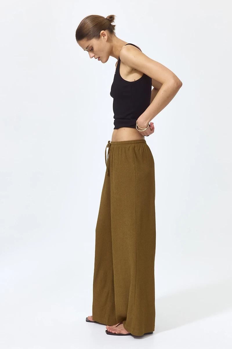 Wide-cut Pull-on Pants