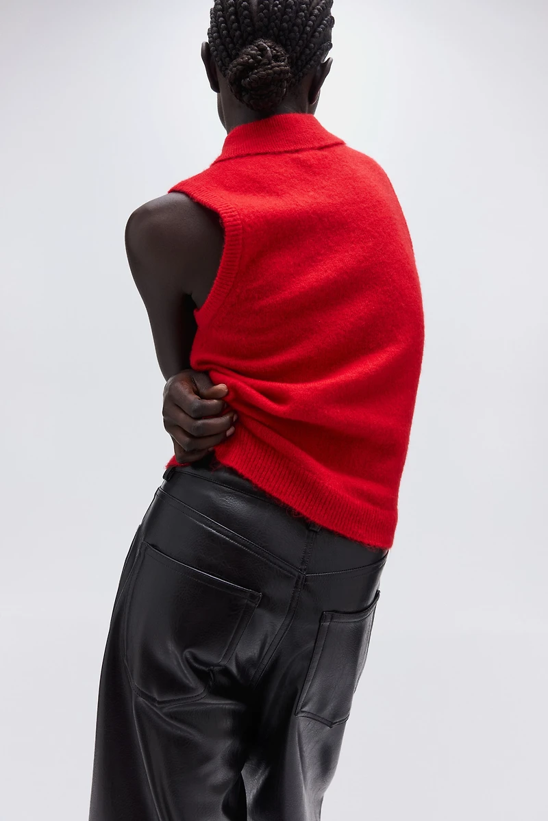 Sweater Vest with Collar