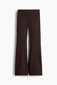 Flared Yoga Leggings with SoftMove™