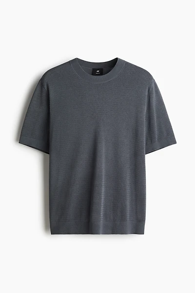 T-shirt coupe classique en tricot ajouré
