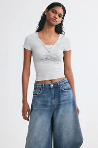Haut avec dentelle