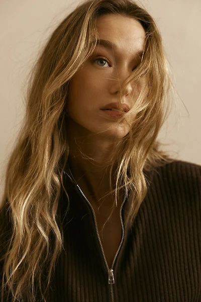 Chandail en tricot côtelé à col fermeture éclair