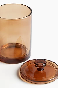 Pot en verre avec couvercle