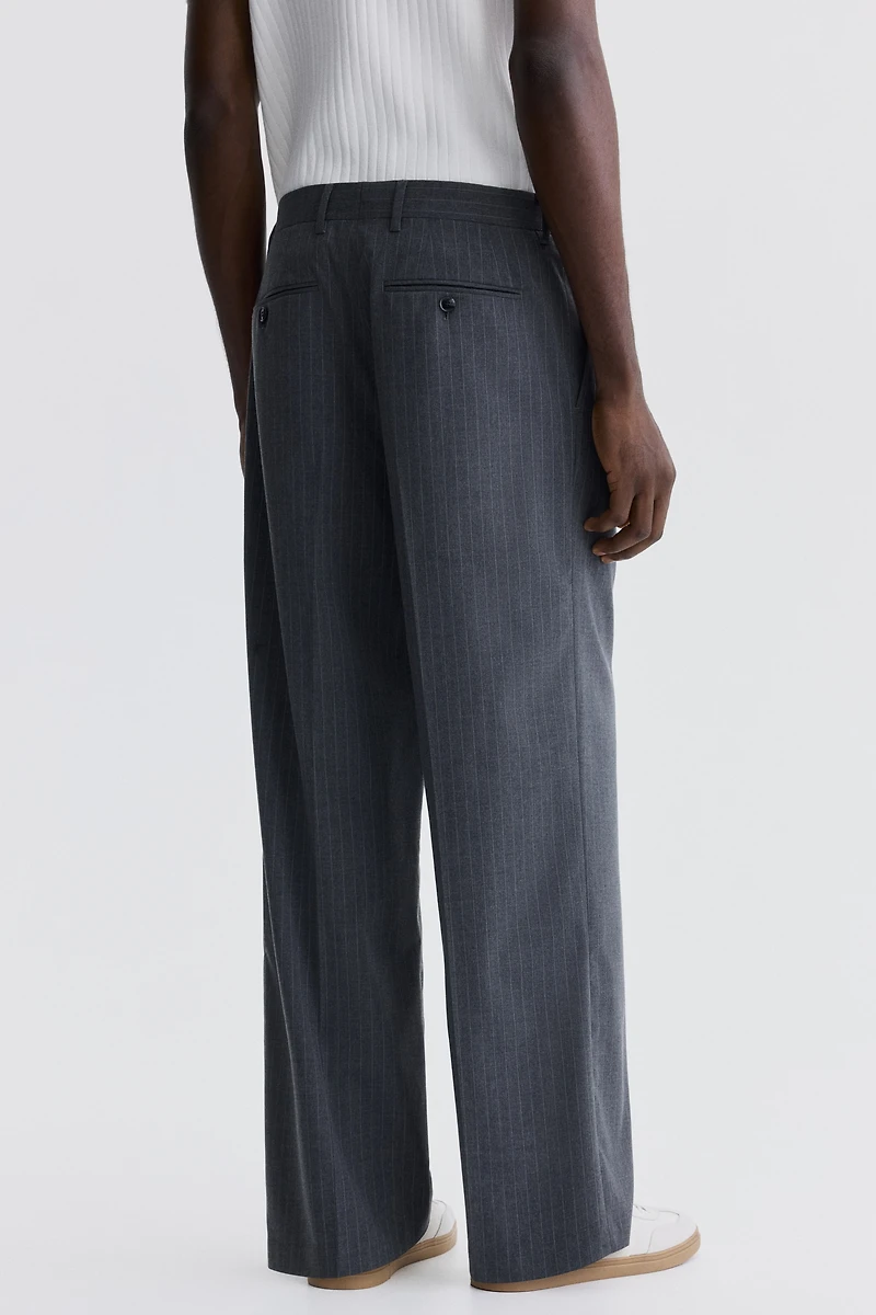 Loose-Fit Tailored Pants