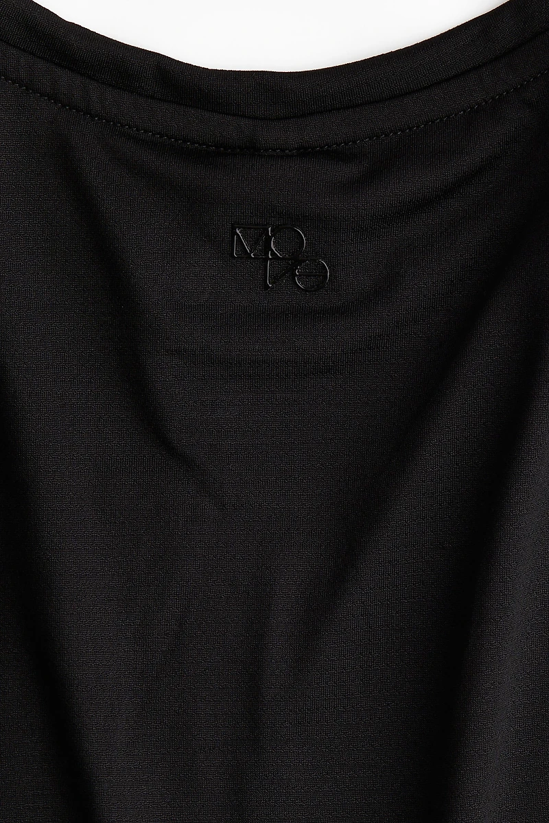 Sports Top with DryMove™