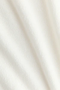 Robe à encolure bateau en fin tricot