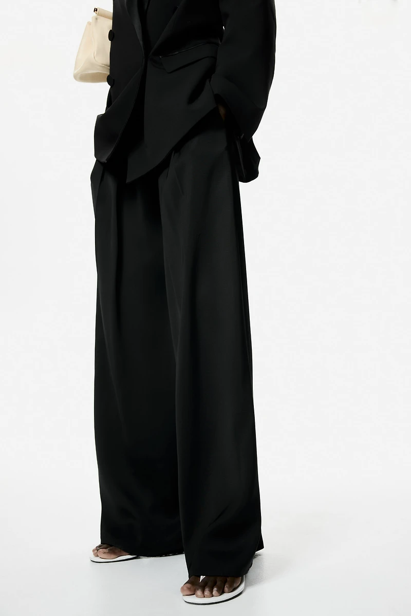 Belted Pleat-Detail Pants