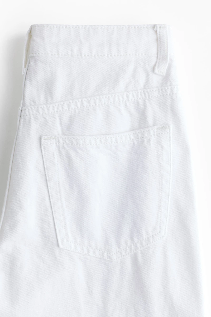 Wide-Leg Ultra High Jeans