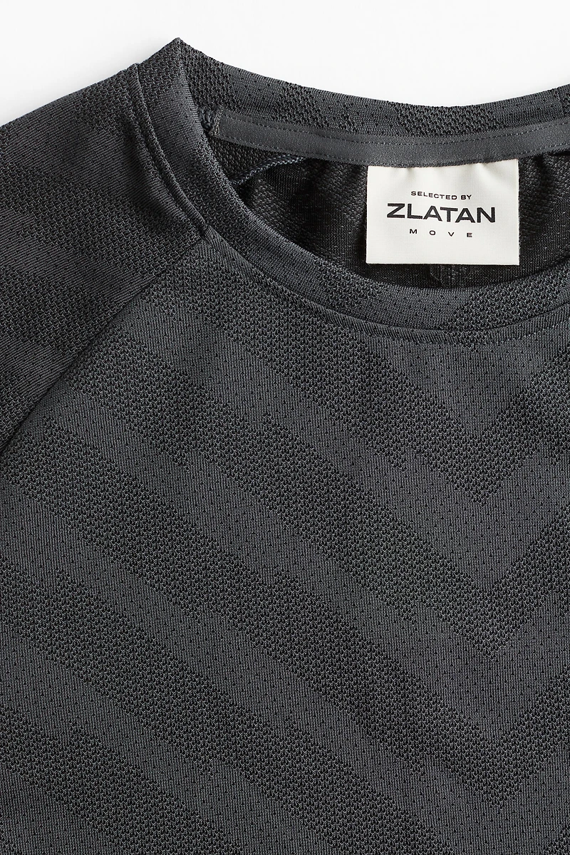 T-shirt de sport coupe classique avec DryMove™