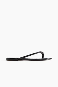 Ring-Detail Flip-Flops