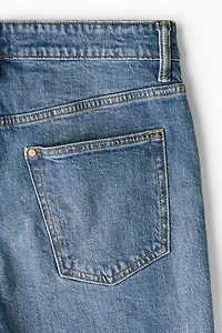 Short près du corps en denim