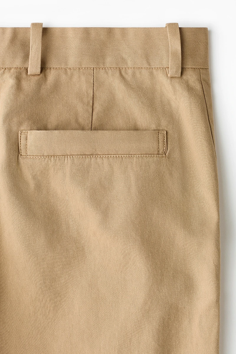 Loose-Fit Tailored Pants