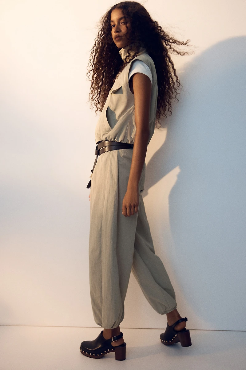 Sleeveless Utility Shirt