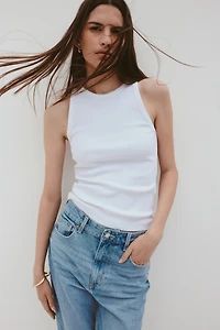 Mom Slim-Fit High-Waist Ankle Jeans