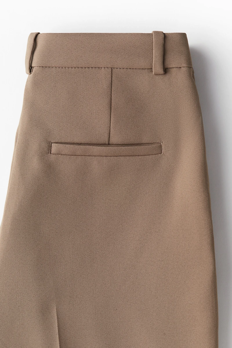 Pantalon de costume effilé