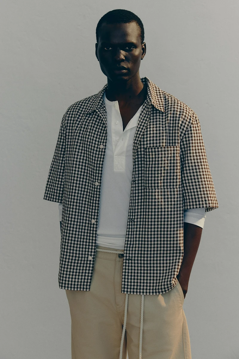 Chemise classique à manches courtes