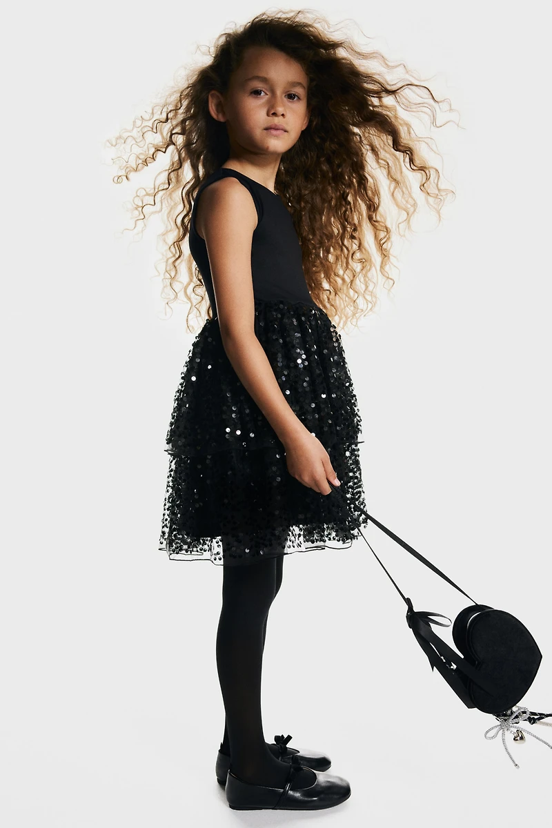 Robe avec jupe à sequins