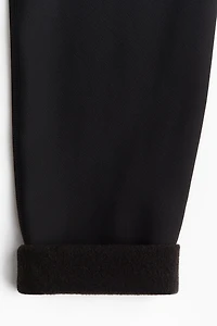 Warm Double-Layered Sports Shorts