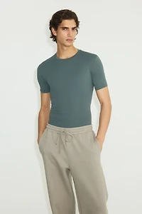 Muscle-Fit Sports Shirt with DryMove™