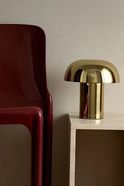 Lampe de table en métal