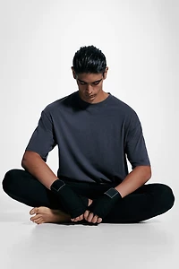 Loose-Fit Sports Shirt with DryMove™