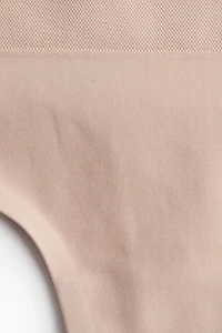 2-Pack Seamless Light Shape Thong Briefs