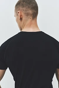 Muscle Fit Sports T-Shirt with DryMove™