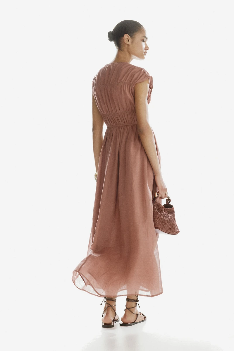 Robe en ramie avec cordons de serrage