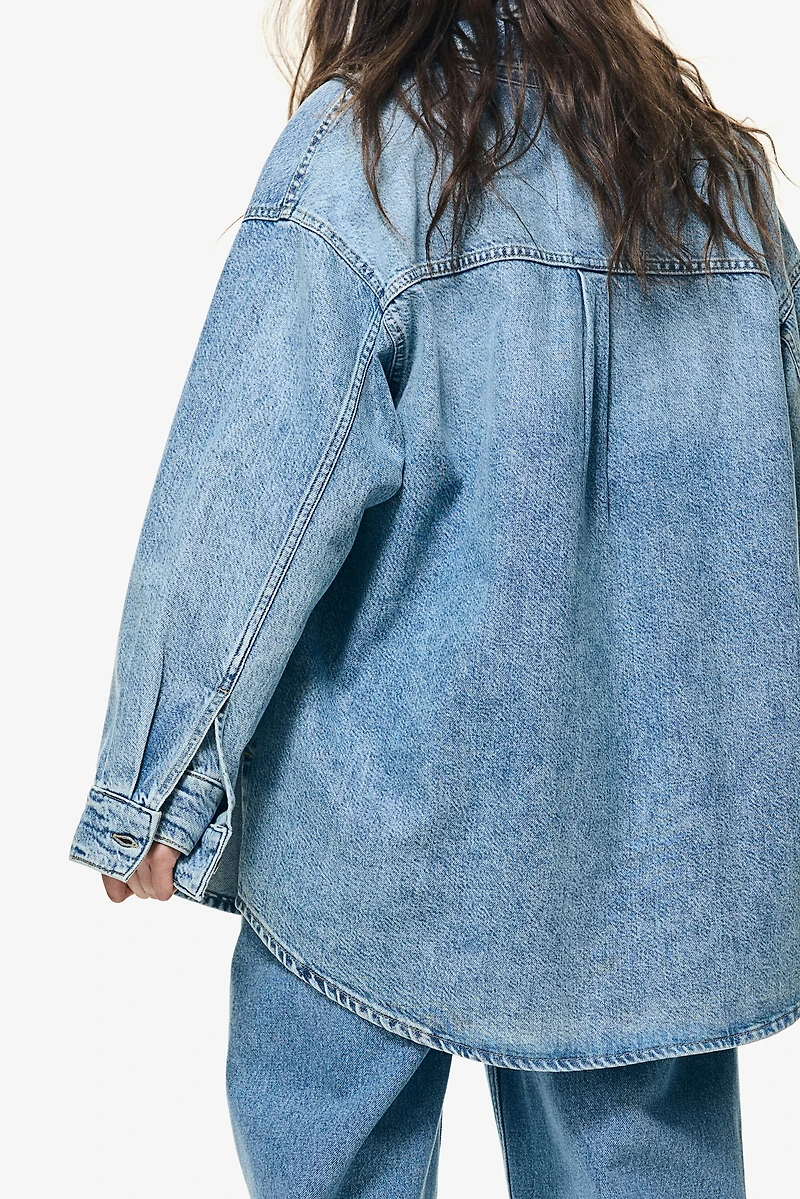 Chemise ample en denim très doux et léger