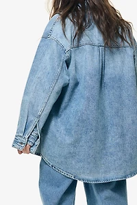 Chemise ample en denim très doux et léger