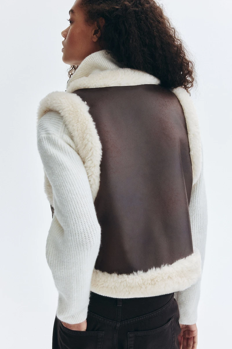 Fluffy-Trimmed Vest