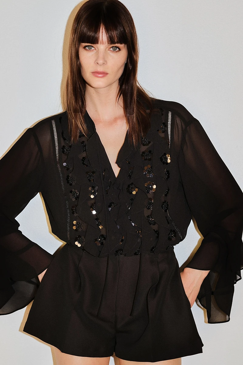 Blouse ornementée