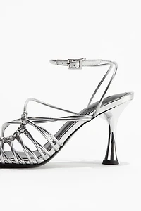 Sandales à talon avec brides fines