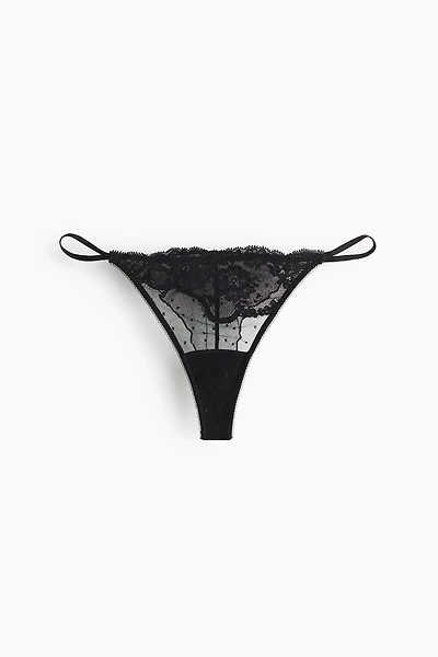 String Tanga en dentelle