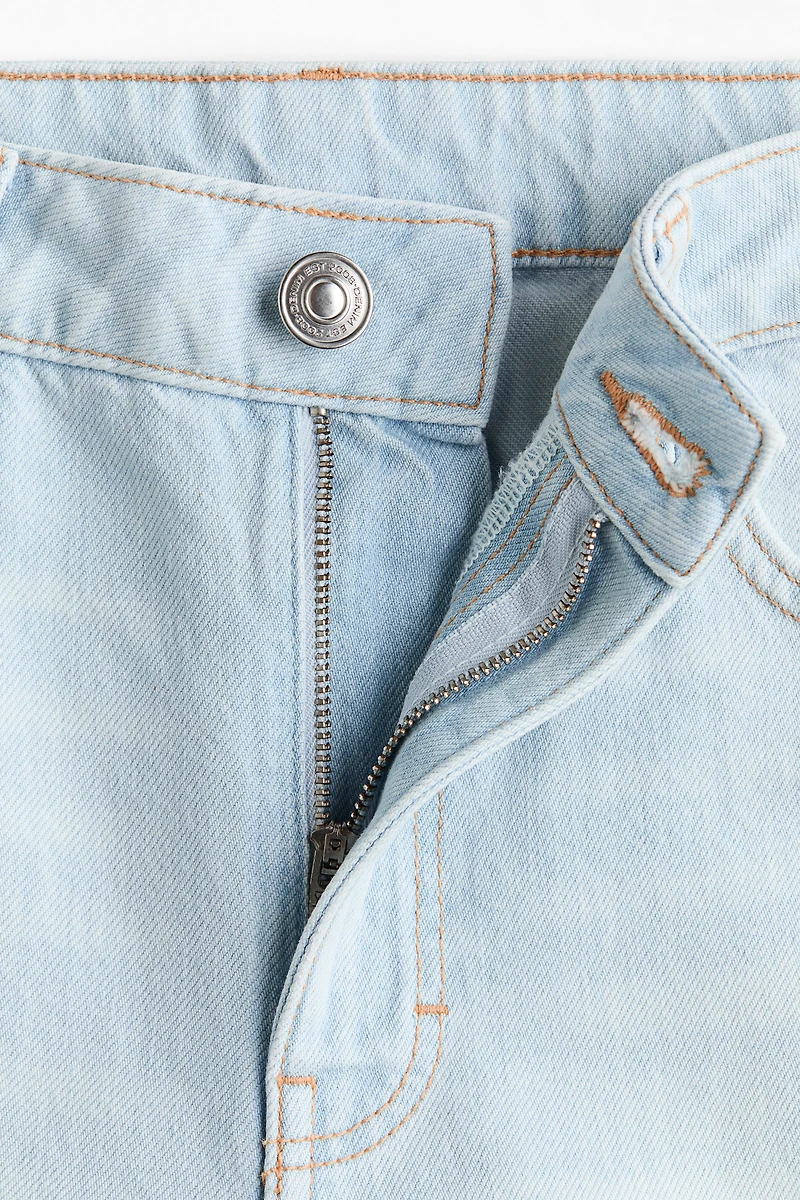 Wide-Leg High-Waist Jeans