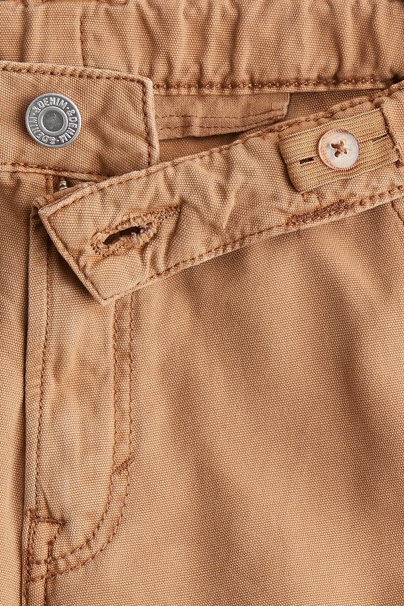 Short menuisier coupe ample