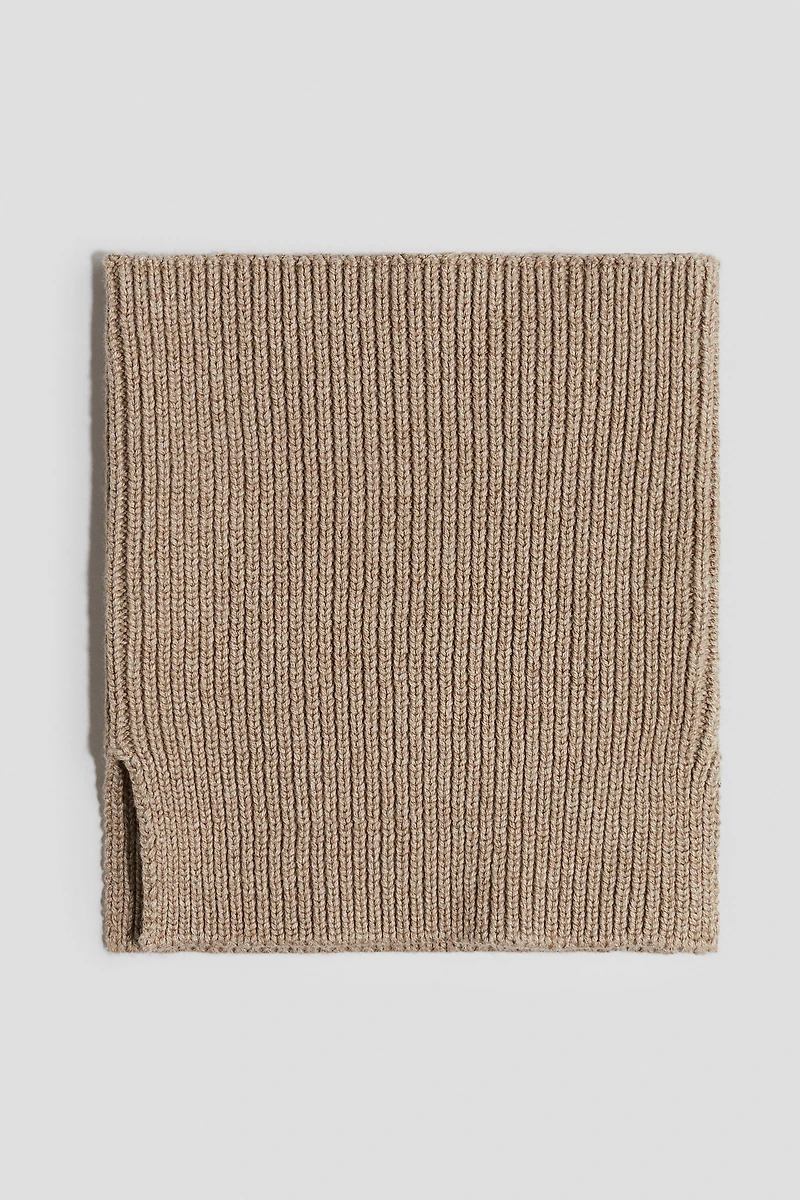 Écharpe tube en tricot côtelé