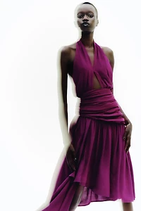 Robe asymétrique à dos nu