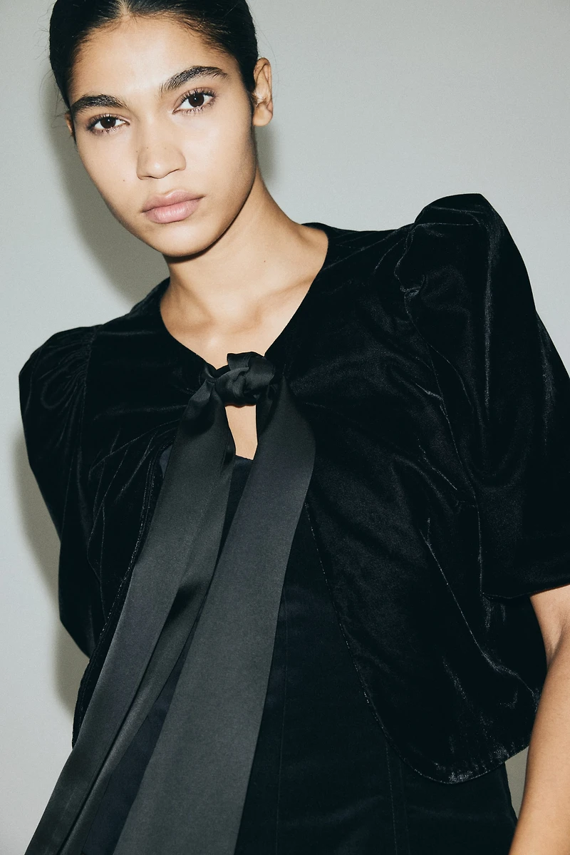 Haut à manches bouffantes