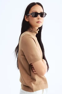 Fine-knit polo-neck top