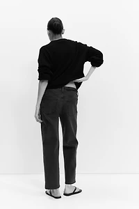 MAMA Straight Ankle Jeans
