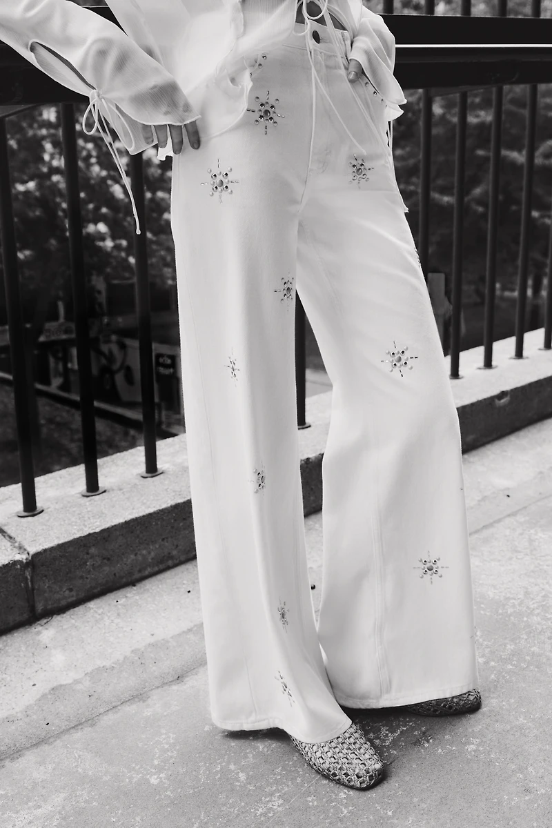 Studded Wide Ultra High Jeans
