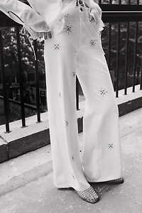 Studded Wide Ultra High Jeans